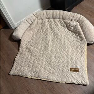 Pelsbarn Beige Cooling Dog Bed M/L